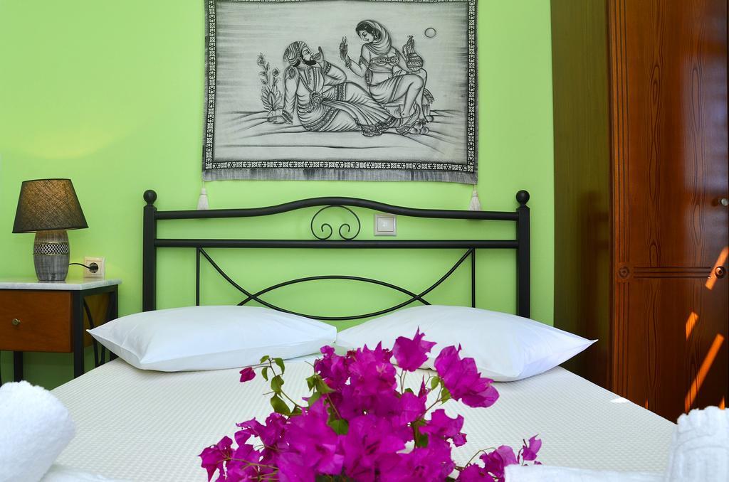 Onar Studios * Koufonisia